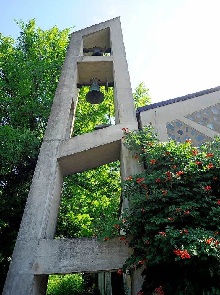 BZ-Leserinnen und Leser erkunden die Matthias-Claudius-Kapelle bei der BZ-Ferienaktion.