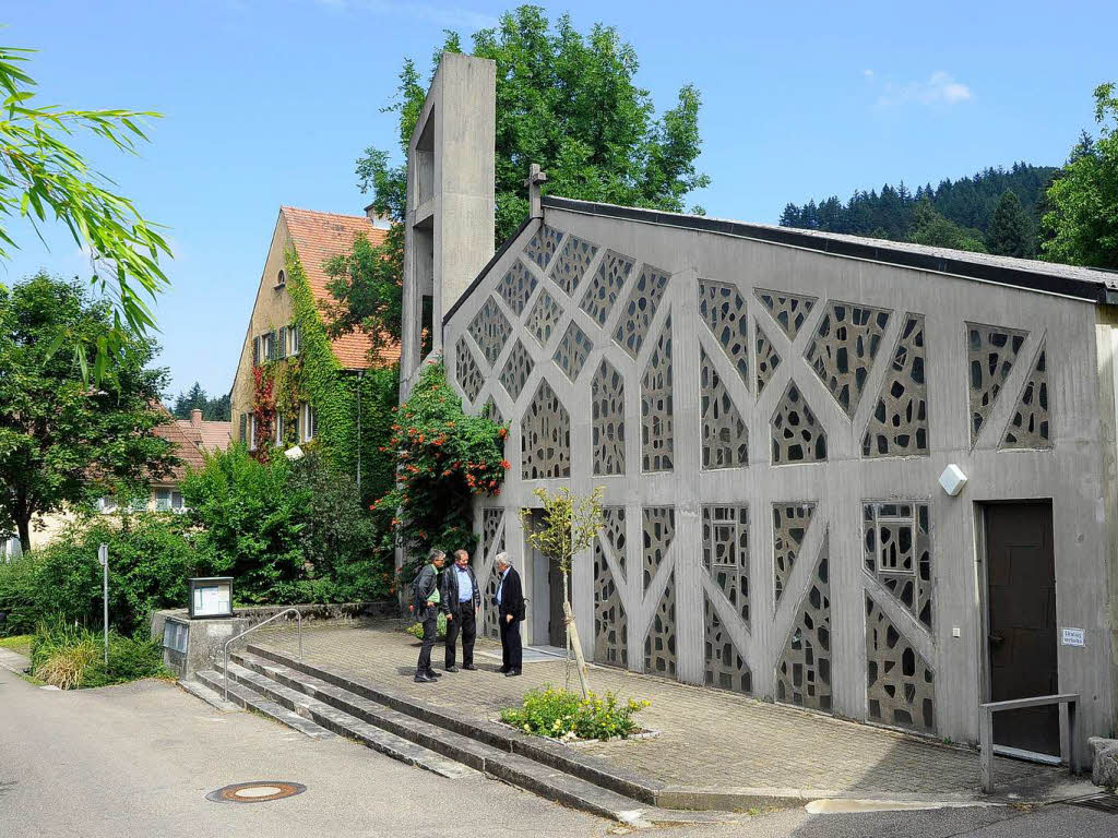 BZ-Leserinnen und Leser erkunden die Matthias-Claudius-Kapelle bei der BZ-Ferienaktion.