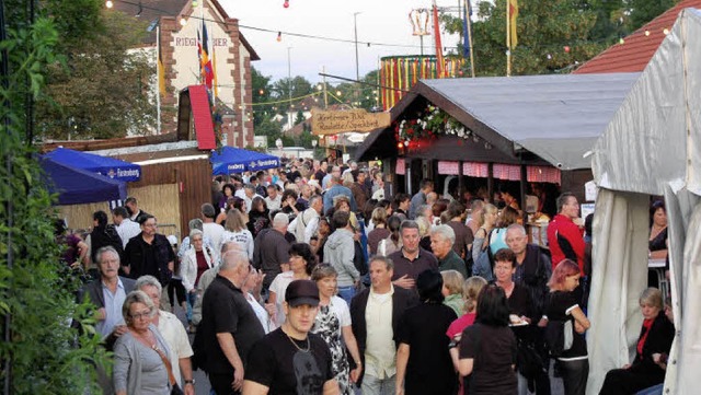Das wohl beliebteste Fest in Rheinfelden ist das Trottoirfest.   | Foto: Pascal Waldszus