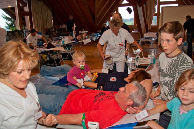 Blutspenden beim Sommertermin in Grafe...bt sich, wer ein Meister werden will.  | Foto: Seifried