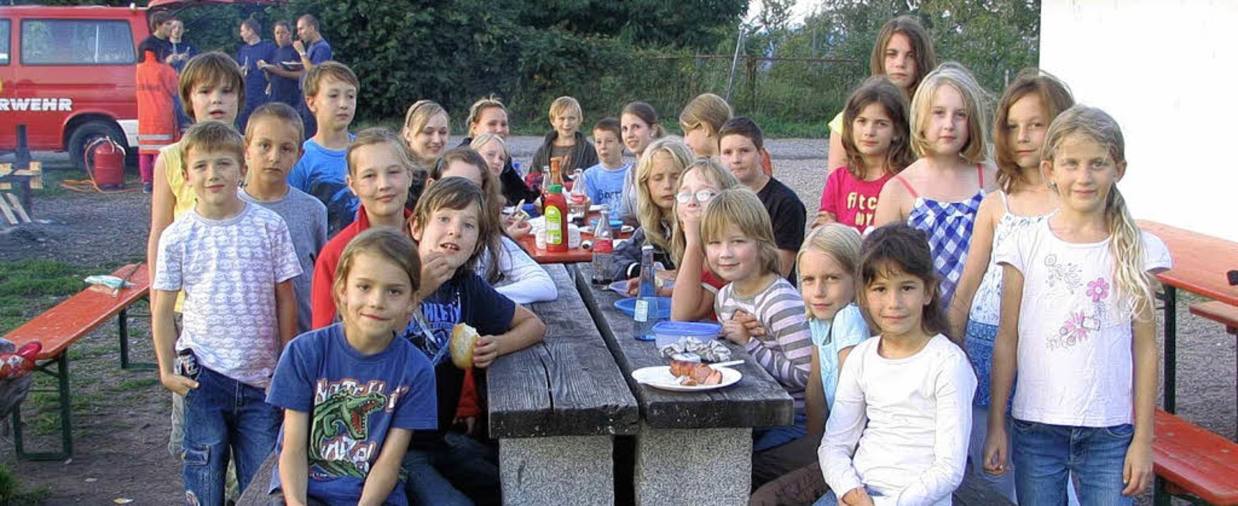 Mit einem  Grillfest bei der Hinkelste...as Ferienprogramm für Binzens Kinder.   | Foto: Bode