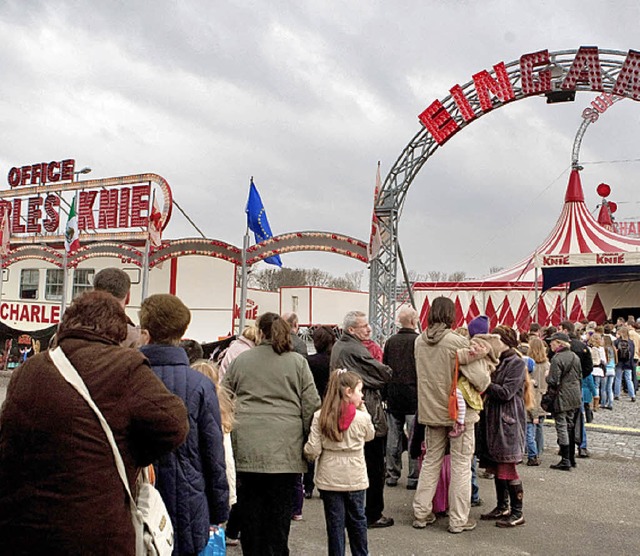 Mehr Andrang als Platz.   | Foto: Zirkus