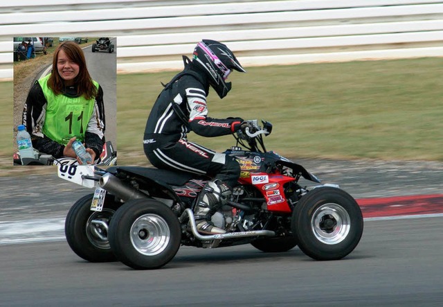 Jasmin Dersch auf ihrem Rennquad. Am W...hrt sie auf der Grasbahn in Hertingen.  | Foto: Privat