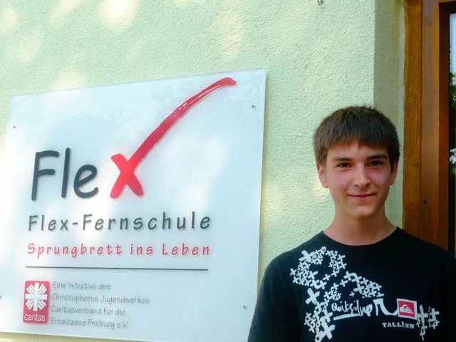 Fr Sebastian war die Flex-Fernschule ...n &#8222;Sprungbrett ins Leben&#8220;.  | Foto: FLEX