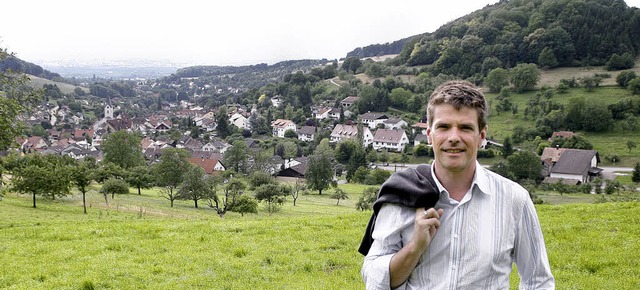 Der Brgermeister und sein Dorf: Marco Muchenberger in Inzlingen   | Foto: BZ