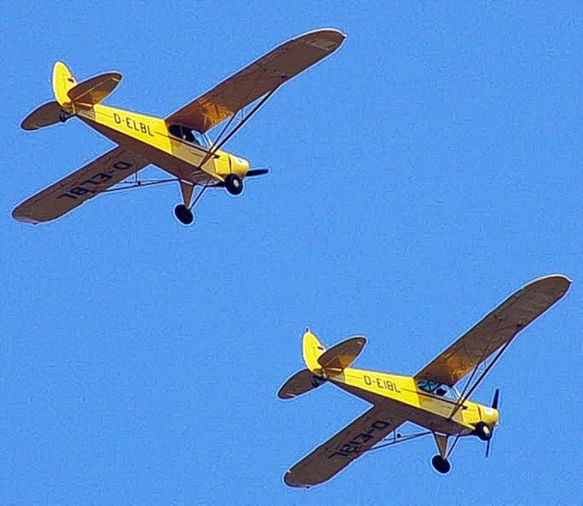 Flieger der Burda-Staffel am Offenburger Himmel.   | Foto: Helmut Seller