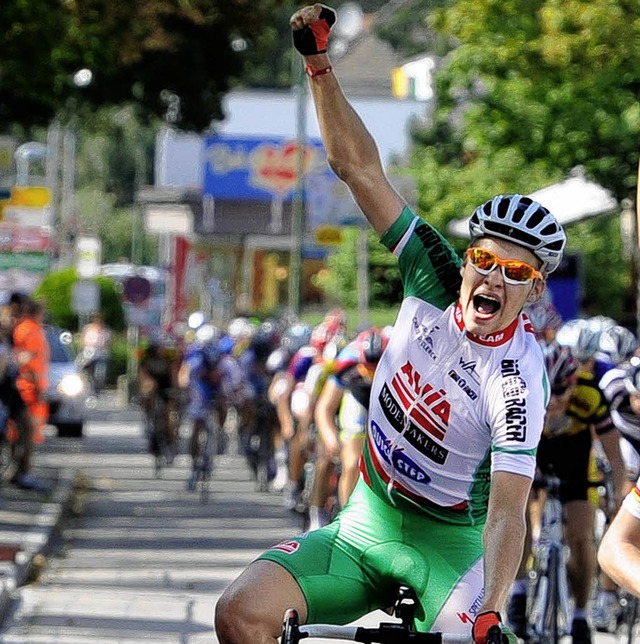 Jorne Carolus gewinnt die zweite Etappe der Regio-Tour.   | Foto: SCHN
