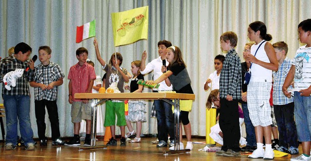 Ein buntes Bhnenprogramm lieferten di...Abschied von der Grundschule Fahrnau.   | Foto: Herbert  wolff