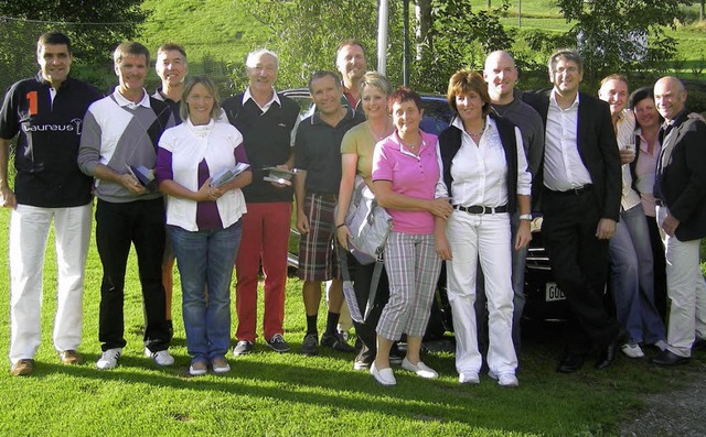 Sieger und Veranstalter des Mercedes-Golf-Masters Schnau.  | Foto: Privat