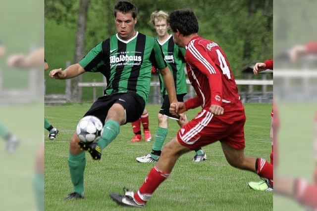 5:0 gegen FC Dachsberg – Aufsteiger SV Waldhaus strmt an die Spitze