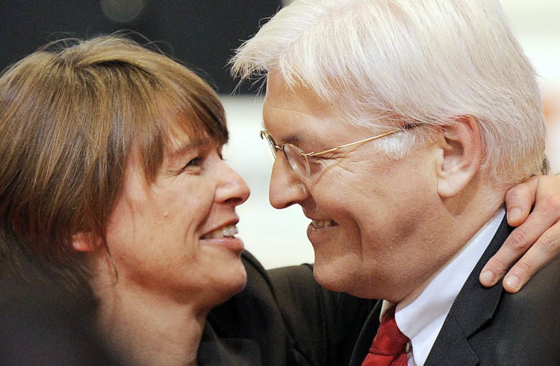Elke Büdenbender und Frank-Walter Steinmeier (2008)  | Foto: ddp