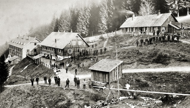 Das historische Foto, das etwa aus dem...chule als Landschulheim genutzt wird.   | Foto: privat