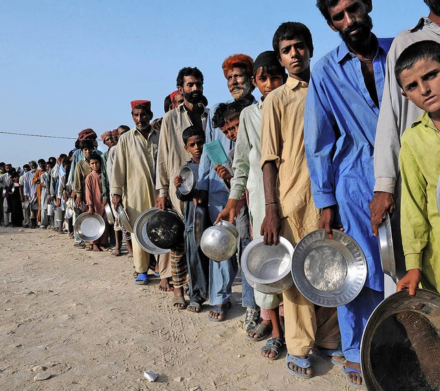 250000 Menschen versorgt die Organisat...ft in Pakistan nach eigenen Angaben.    | Foto: AFP