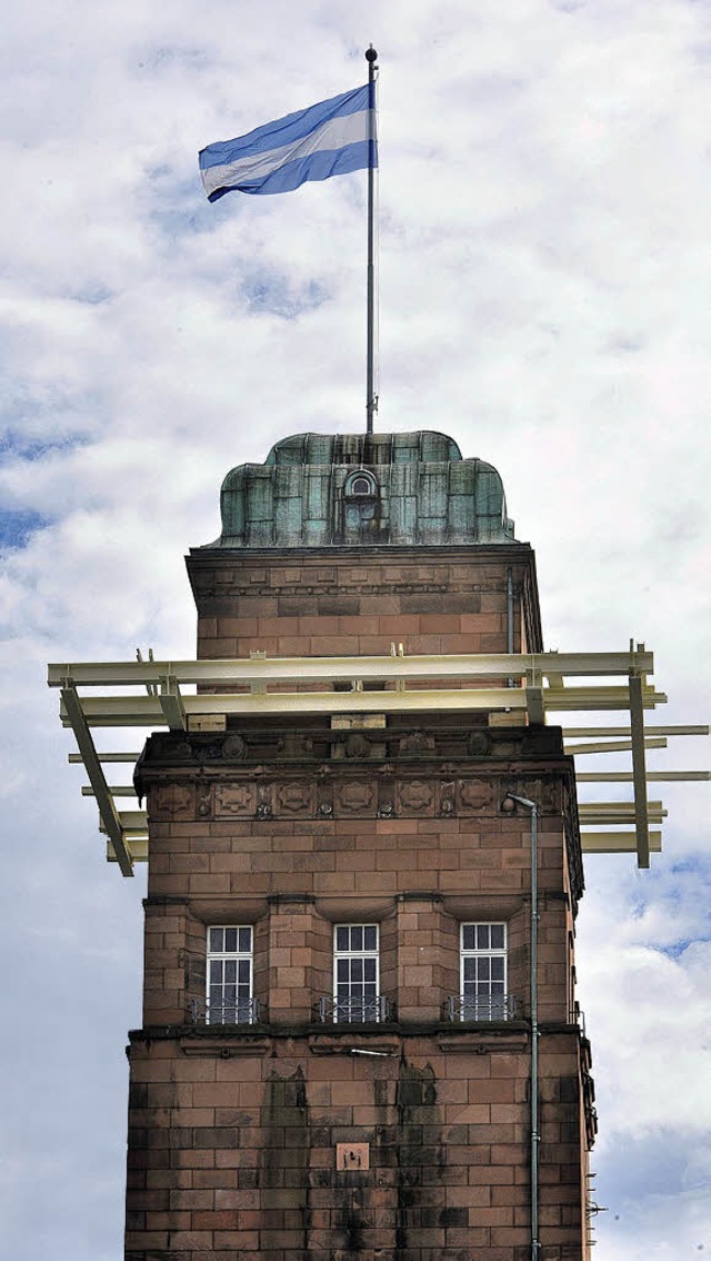 Der Uni-Turm verschwindet bald hinter einem Gerst.    | Foto: Bamberger