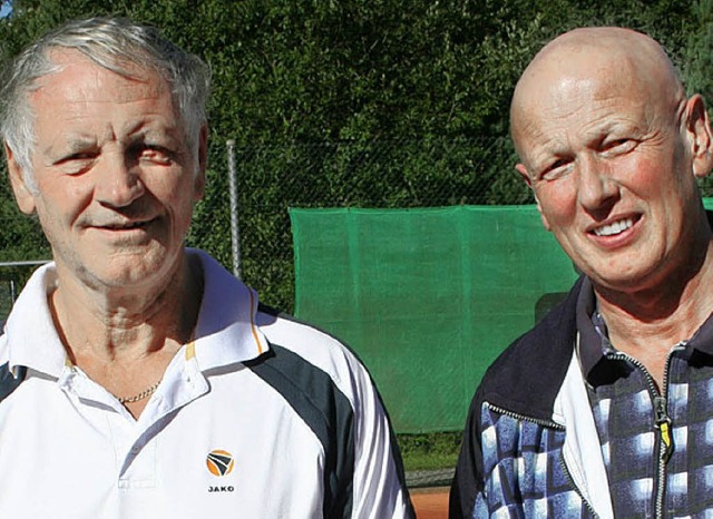Rolf Wehrle und Wolfgang Epting vom TC...tionalen Tennis-Senioren-Turnier  mit.  | Foto: maurer