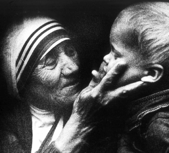 Mutter Teresa 1995 in Polen  | Foto: DPA