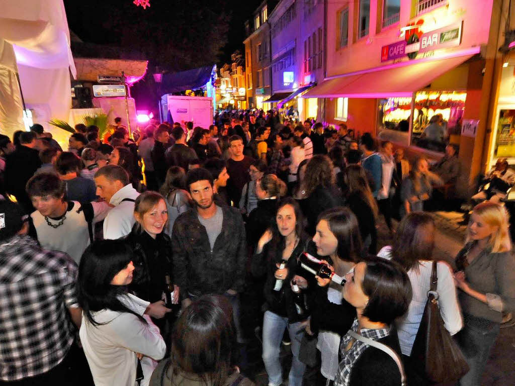 Auftakt der Downtown-Streetparty im Bermuda-Dreieck.