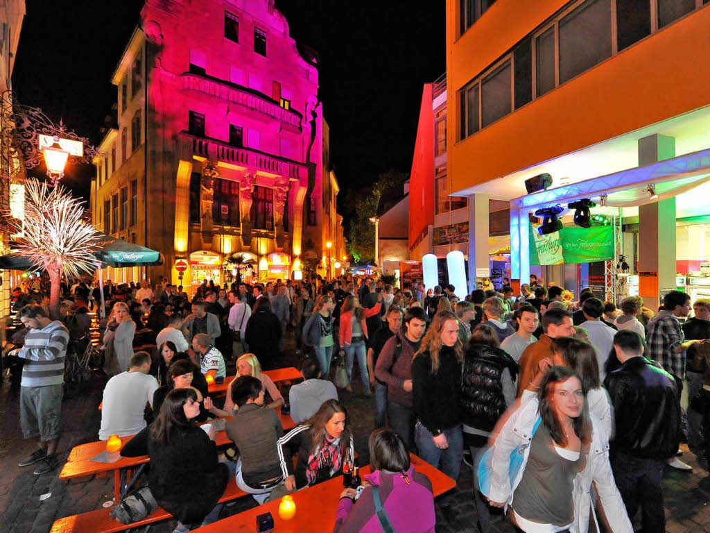 Auftakt der Downtown-Streetparty im Bermuda-Dreieck.