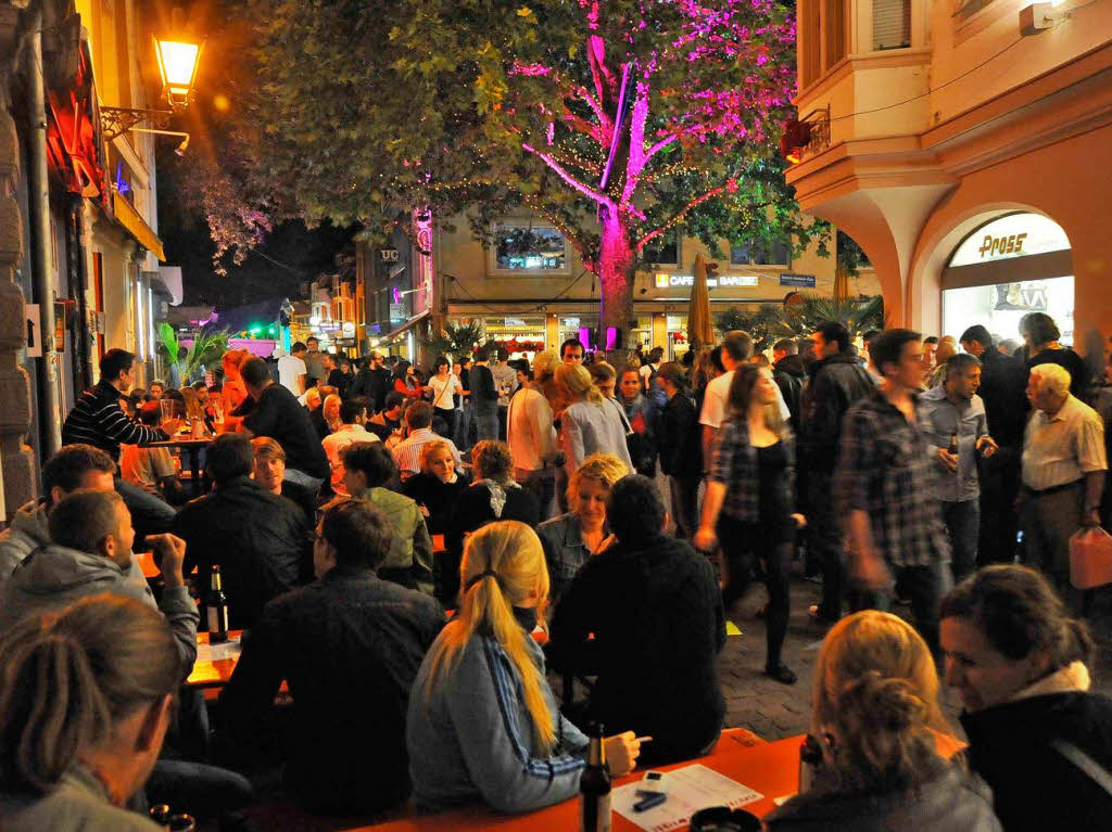 Auftakt der Downtown-Streetparty im Bermuda-Dreieck.