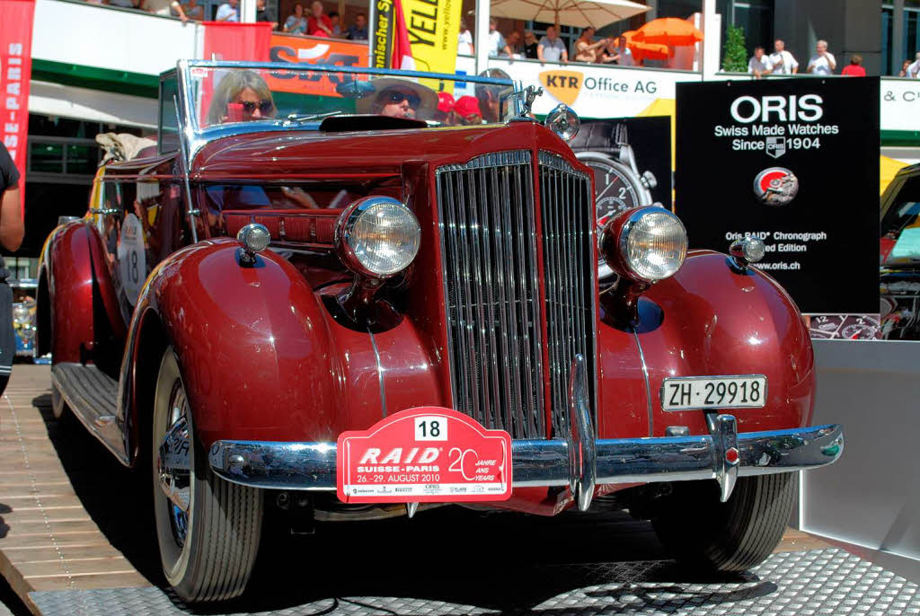 Chrom, Lack und jede Menge Pflege: Die Oldtimer der Raid 2010 sind Schmuckstcke.