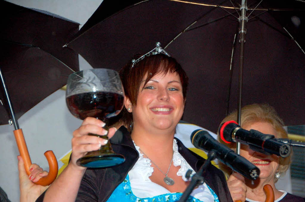 Impressionen vom Wolfenweiler Weinfest mit Winzerolympiade. <?ZP?>
