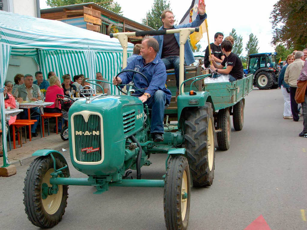 Impressionen vom Wolfenweiler Weinfest mit Winzerolympiade. <?ZP?>
