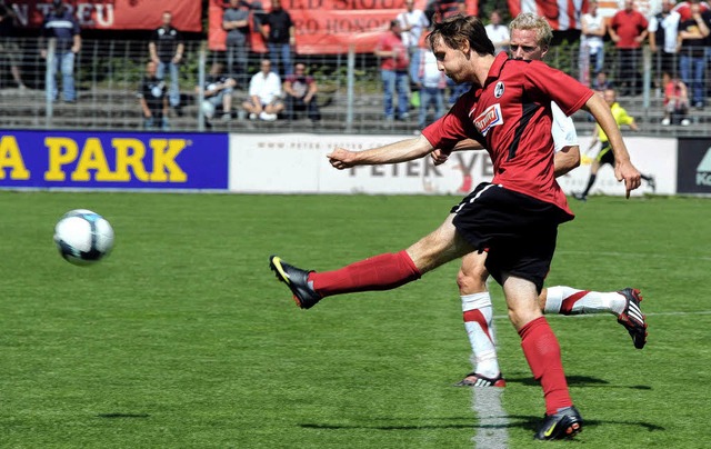 Christian Bickel musste in Frankfurt n...auf der Torlinie vorzeitig vom Platz.   | Foto: MS