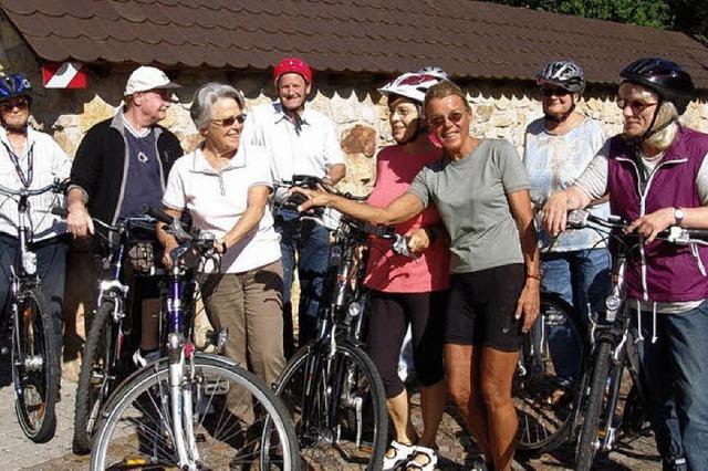 Umkircher Senioren im Radsattel auf Tour