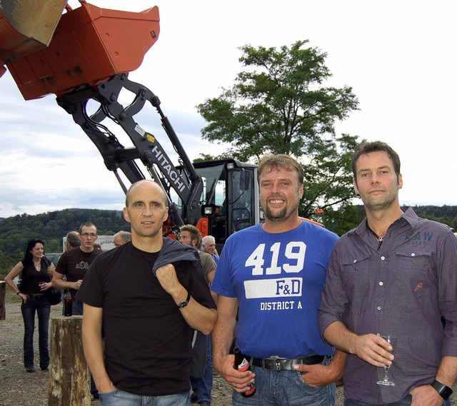 Die Chefs der Bau GmbH, Jrgen und Ral...ehemaligen Kostar-Gelnde in Brennet.   | Foto: Hildegard Siebold