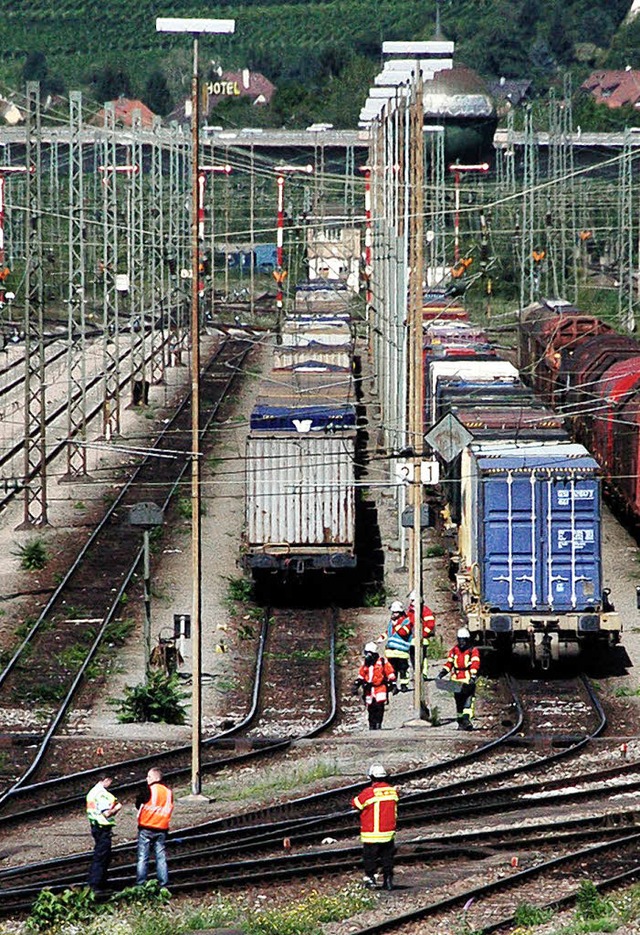 ber fnf Stunden dauerte der Einsatz im Rangierbahnhof   | Foto: SENF