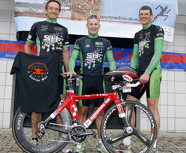 Michael May, Christian Ebert, und  Rol...en am Sonntag in Kln Ironmen werden.   | Foto: heidi fssel