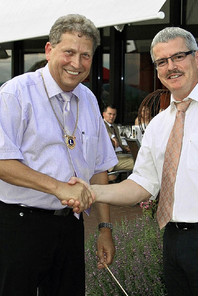 Rolf Hofschneider (links) ist der neue... seinem Amtsvorgnger Michael Brand.    | Foto: privat