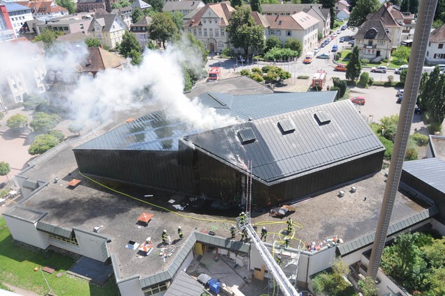 Der Schaden in der Stadthalle nach dem...sich auf bis zu zwei Millionen Euro.    | Foto: Archivfoto: Robert Bergmann