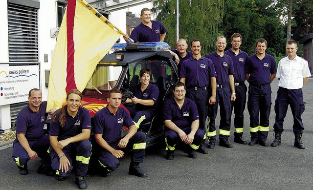 Die erfolgreichen Feuerwehrmnner aus ...treuer der FF Linnich, Jrgen Honold.   | Foto: Privat
