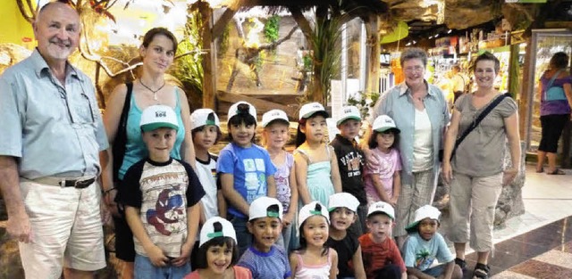 Abschied vom Kindergarten: Die Kinder ...m Ausklang die Tierhandlung Klle-Zoo.  | Foto: Privat