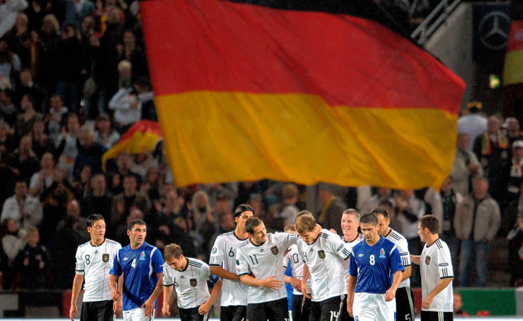 Das deutsche Team feiert sich.