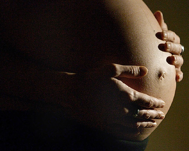 Die Folgen von Alkoholkonsum whrend der Schwangerschaft sind schwerwiegend   | Foto: dpa