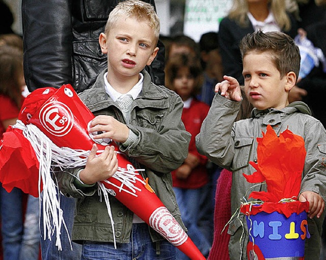 Viele Schulanfnger ben jetzt den Schulweg.   | Foto: dpa