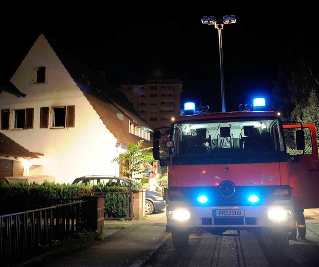 In der Nacht zum Mittwoch brannte es in einem Haus am Radacker in Haslach.  | Foto: Patrick Seeger