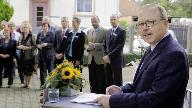 Sparkassen-Chef Hermann Weber bei der Geburtstagsfeier der Ottenheimer Filiale.   | Foto: Reiner Beschorner