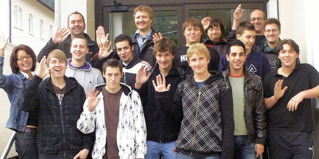 Die Auszubildenden von  Technocell Dek...t trafen sich zu einem Kennenlerntag.   | Foto: privat