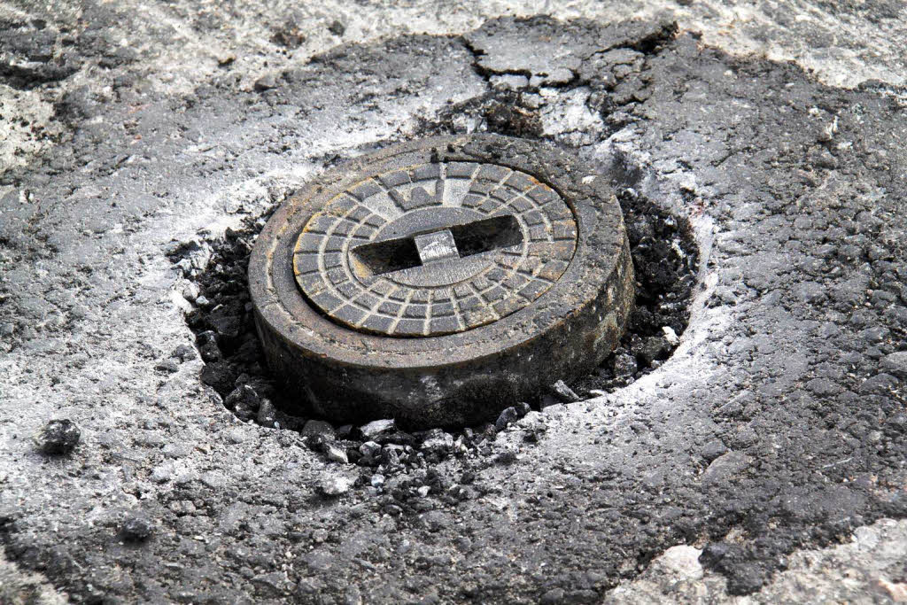 In der Höhe variable Schieberdeckel wurden neu eingebaut In der Höhe variable Schieberdeckel wurden neu eingebaut