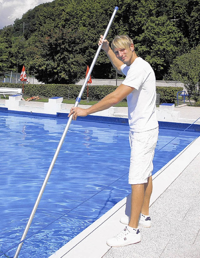 Nun beginnt fr Carsten Wienke im Waldshuter Freibad die Einwinterungszeit.   | Foto: letsche