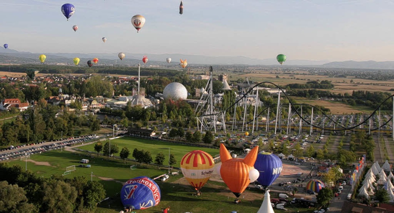 Zum 11. Internationalen Ballonfestival...a-Park vom 17. bis 19. September ein.   | Foto: Europa-Park