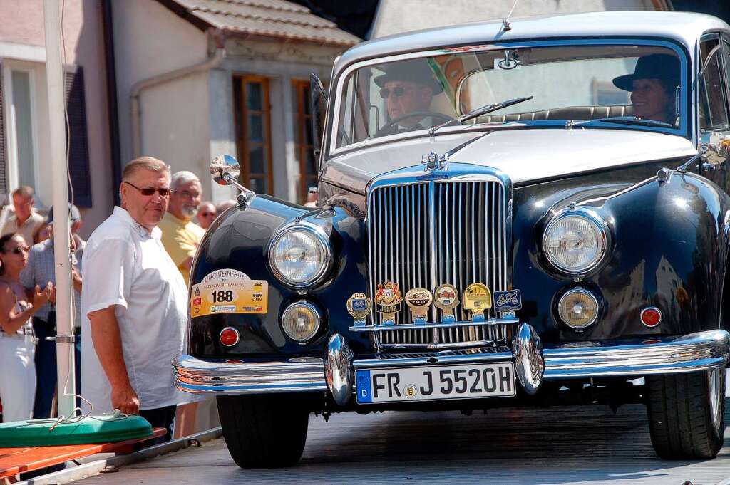 Prunk und Protz aus England: Ein alter Bentley