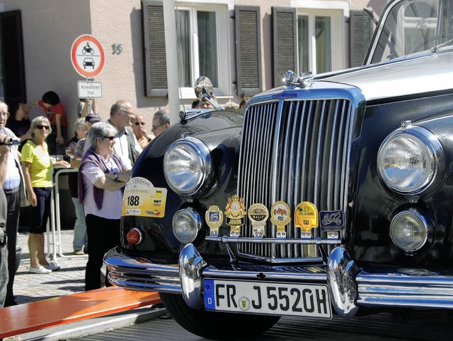 Der macht was her: ein  Bentley, Baujahr 1954.  | Foto: Sigrid umiger