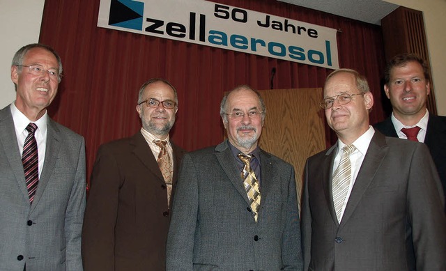 Peter Fessmann, Brgermeister Rudolf R...er zum Jubilum der Zellaerosol GmbH.   | Foto: Hermann Jacob