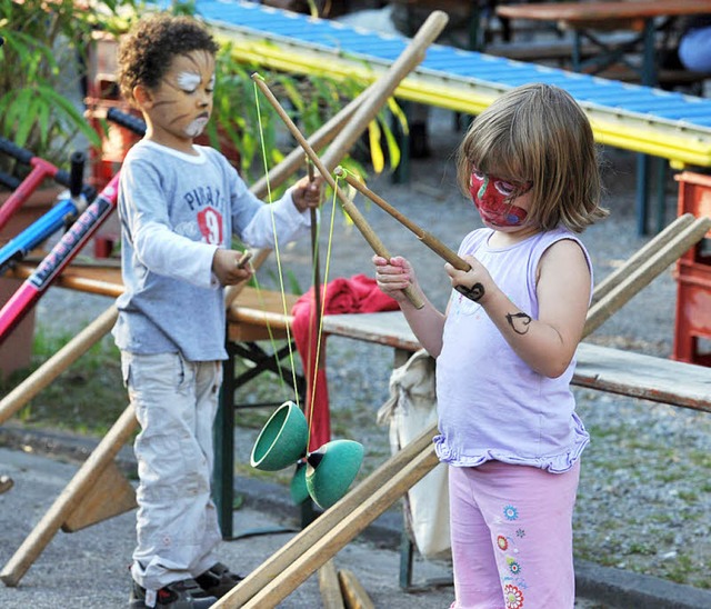 Kinderschminken, Diabolo-Training, Rol...ungen Festgste kamen auf ihre Kosten.  | Foto: Rita Eggstein