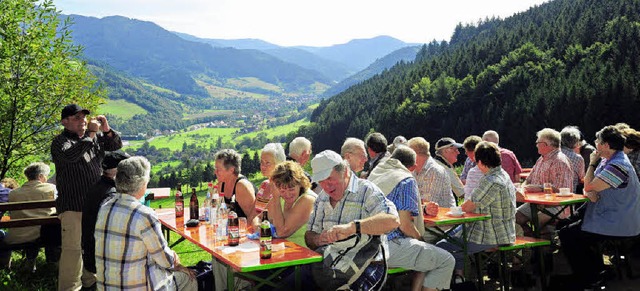 Herrlicher Blick auf die Heimat: Am Wa...ohl und genossen die schne Aussicht.   | Foto: Horst Dauenhauer