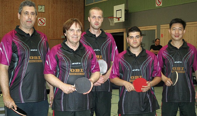 Die  neue Mannschaft der Tischtennisab...engartner und Dimitri Schwarz fehlen).  | Foto: jakob-klblin